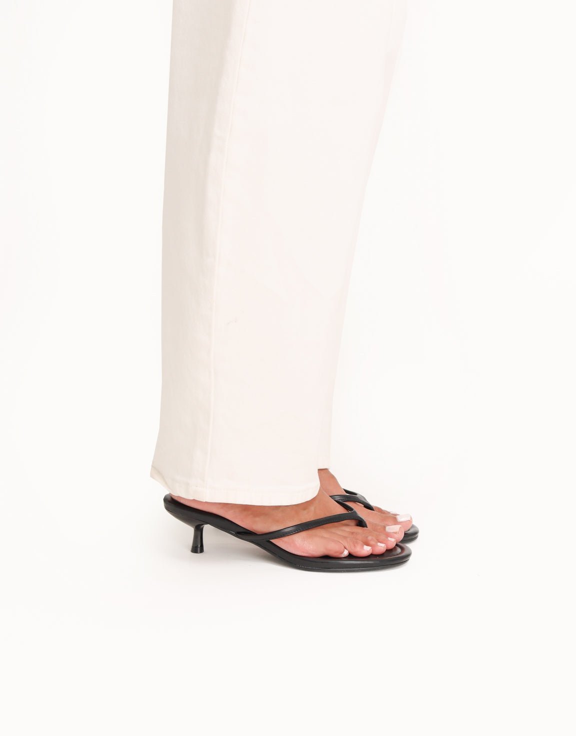 Zwarte Mid Hak - Teenslipper - Olivia & Kate