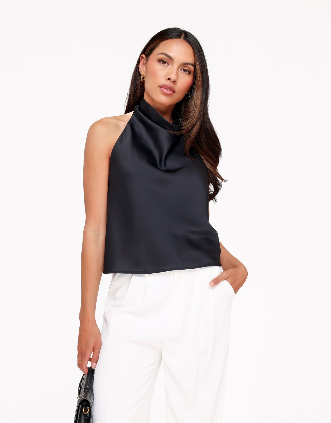 Zwarte Mouwloze Satijnen Hals - Top - Olivia & Kate