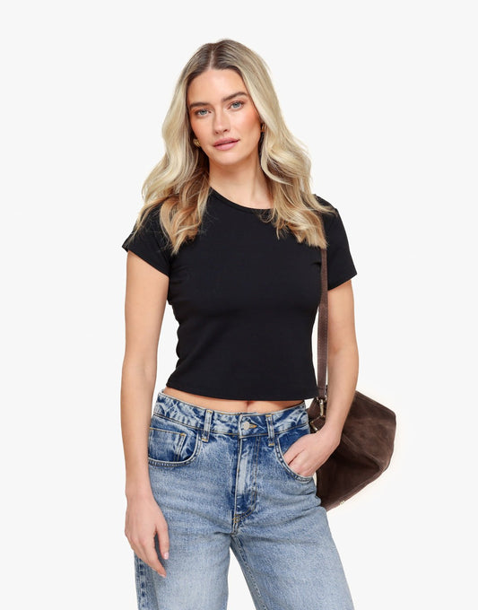 Black O&K Basic Cropped SS - Top - Olivia & Kate