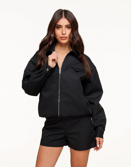 Black Straight Pocket Detail - Short