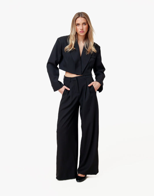 Zwarte V - hals Cropped Mid Waisted - Set - Olivia & Kate