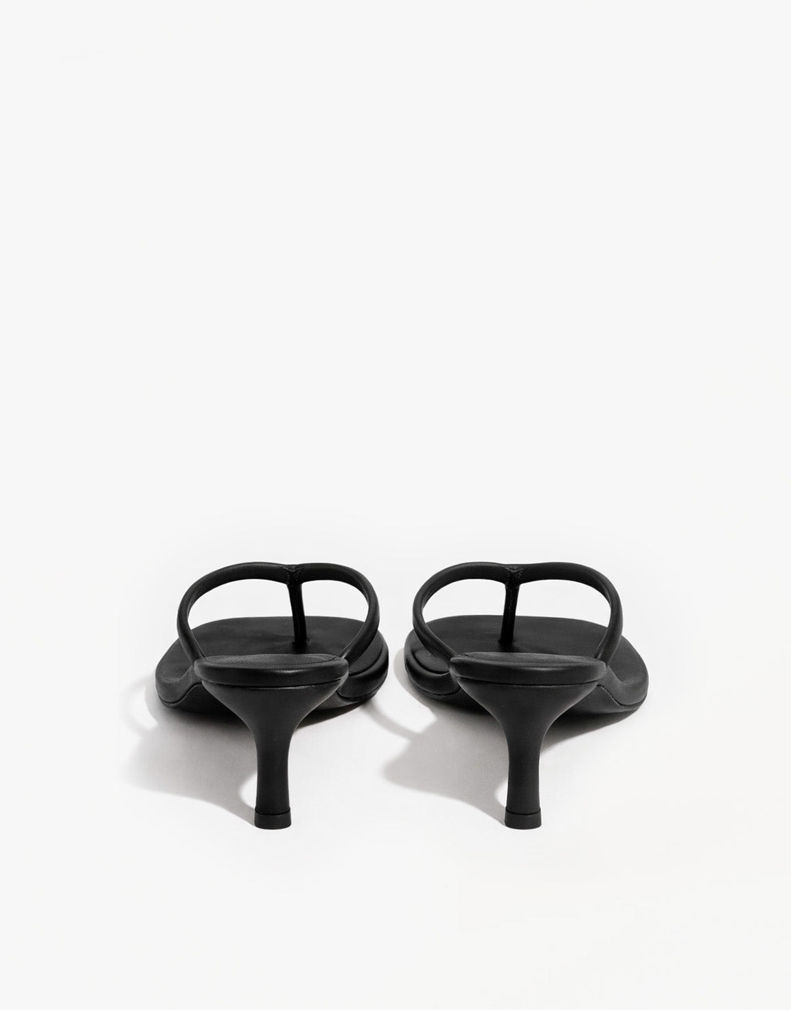 Zwarte Vierkante Basic Hakje - Teenslippers - Olivia & Kate